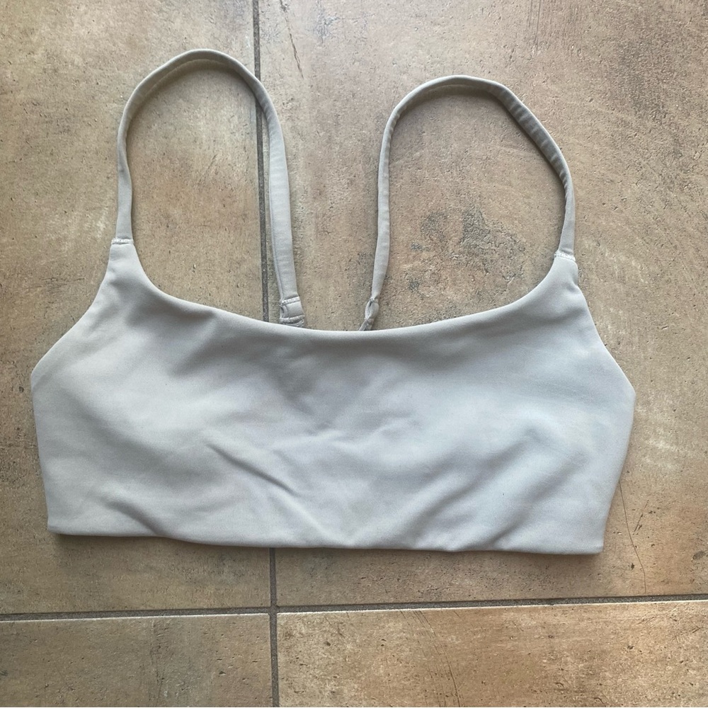 Lululemon Wunder Train Strappy Racer Sports Bra Size 6